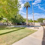 8 Mi To Dtwn Pet-Friendly Phoenix Home!