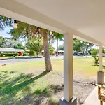 8 Mi To Dtwn Pet-Friendly Phoenix Home!
